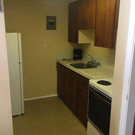 Travellers Rest Motel Salmon Arm Εξωτερικό φωτογραφία