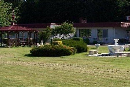 Travellers Rest Motel Salmon Arm Εξωτερικό φωτογραφία